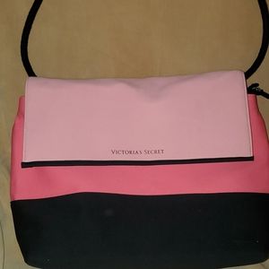 Victoria's secret ice chest bag, its a purse hidde